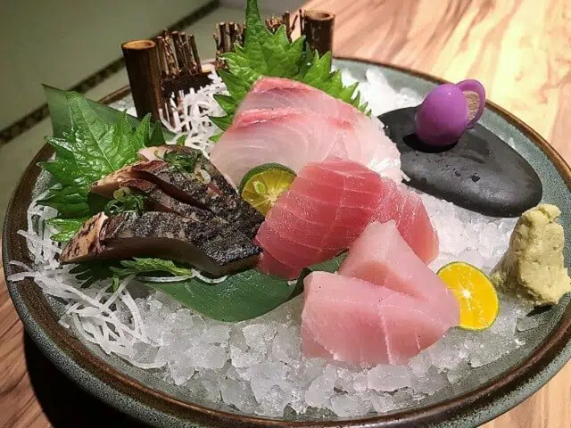 野草居食屋_菜單_綜合生魚片(中)