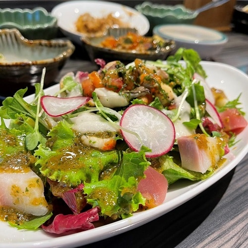 野草居食屋-菜單-香醬刺身海鮮沙拉